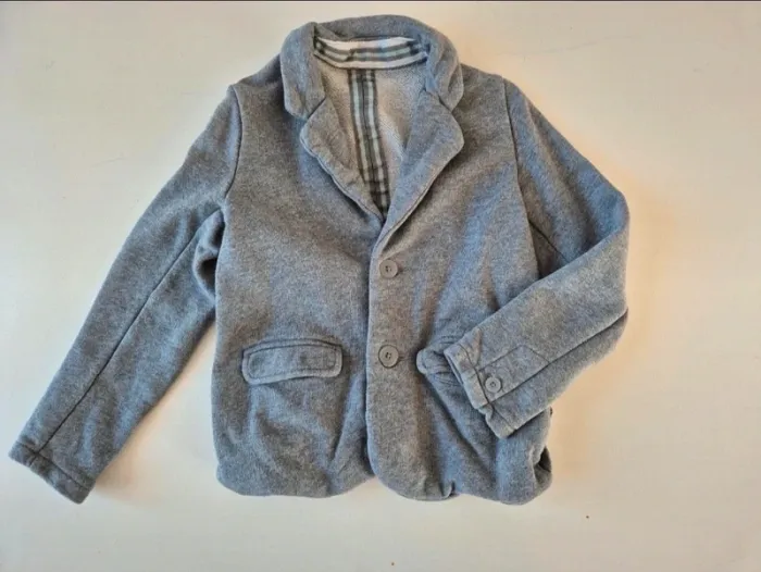 👦 Veste