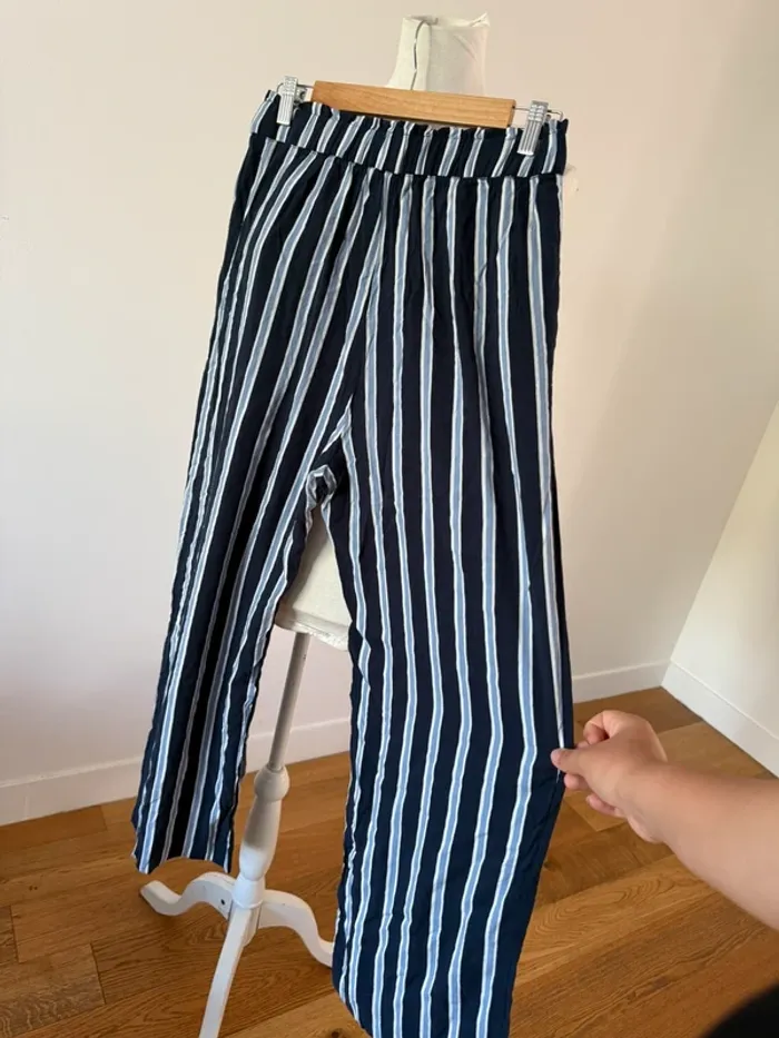Joli pantalon fluide H&M 40/L - photo numéro 4