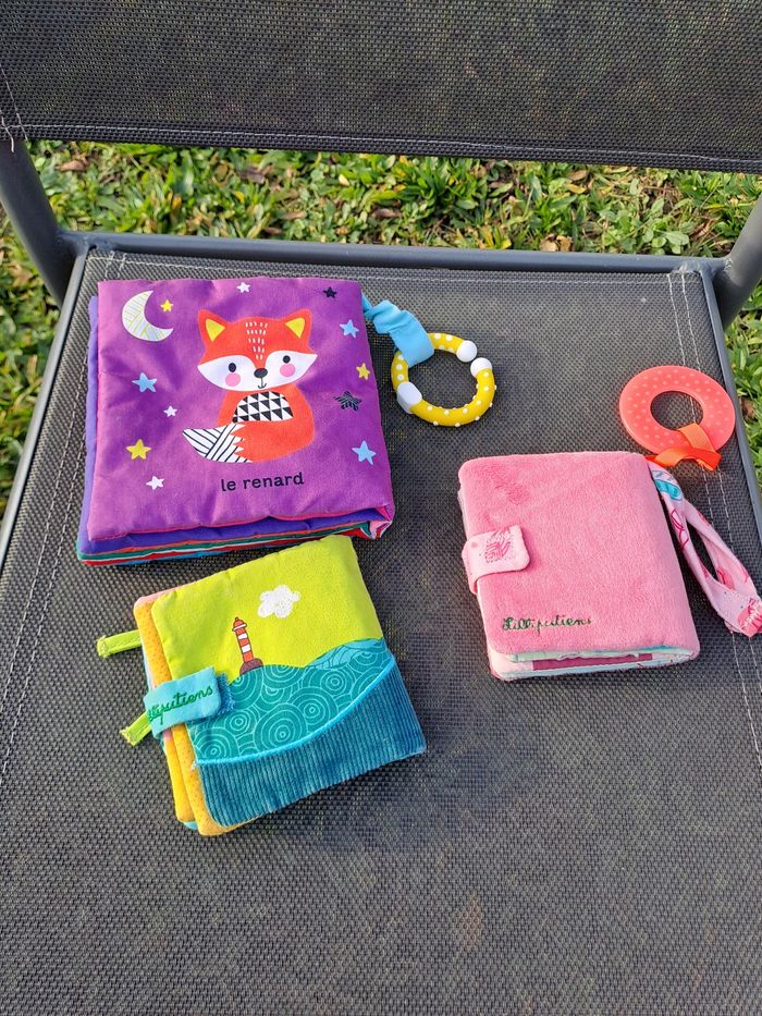 Lot 3 livres bébé tissus