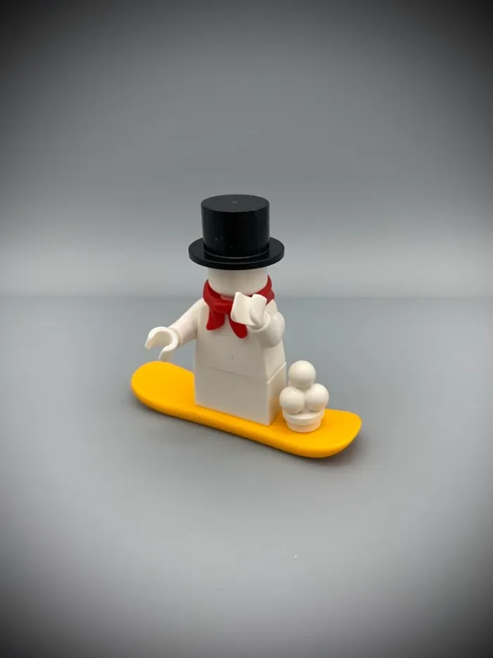 Minifigurine LEGO City Hol130 - Le Bonhomme de Neige - Très bon état - photo numéro 4