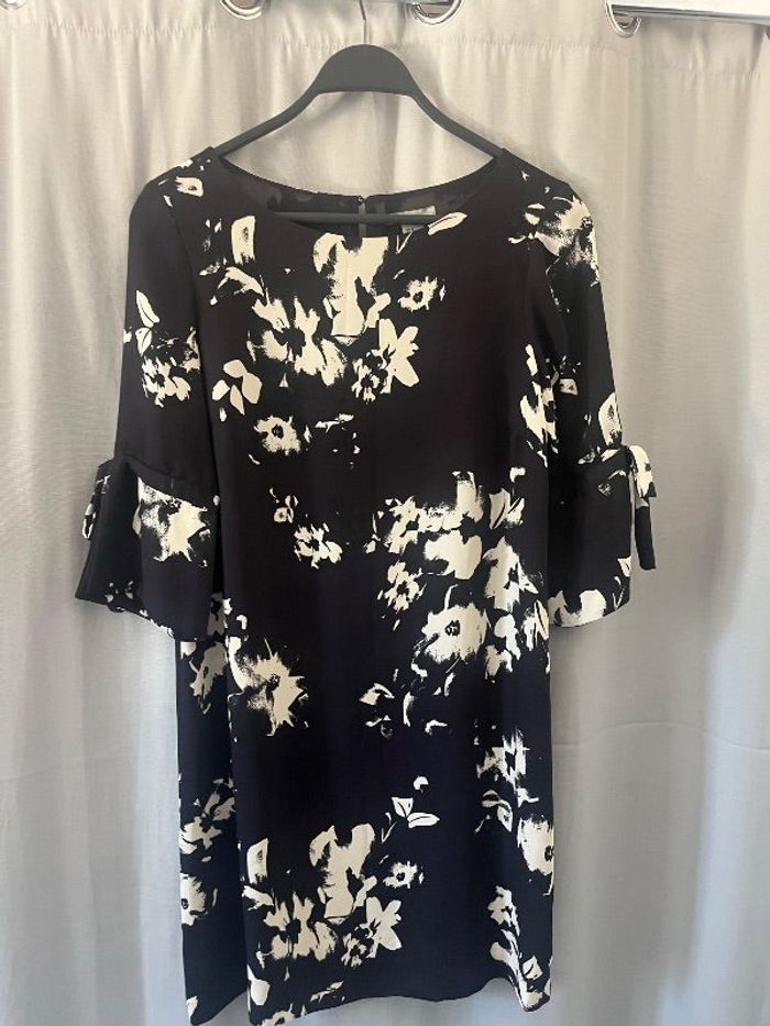 Très belle Robe H&M fleurie