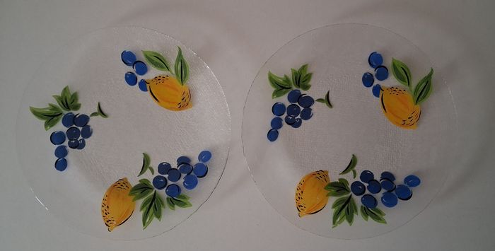 Lot de 2 assiettes en verre transparent