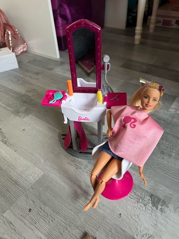 Salon de coiffure barbie