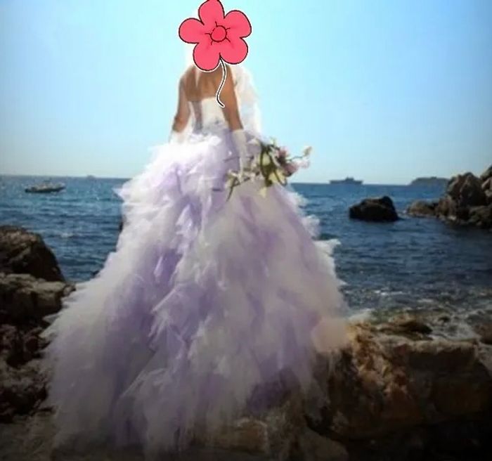 Robe de mariée en tulle et bustier papillon, pièce unique - photo numéro 2