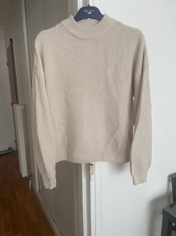 Pull femme FB sisters
