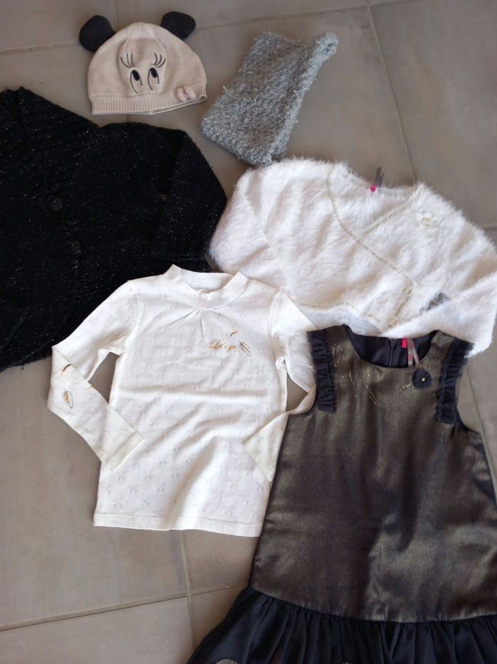 Lot fille 4 ans