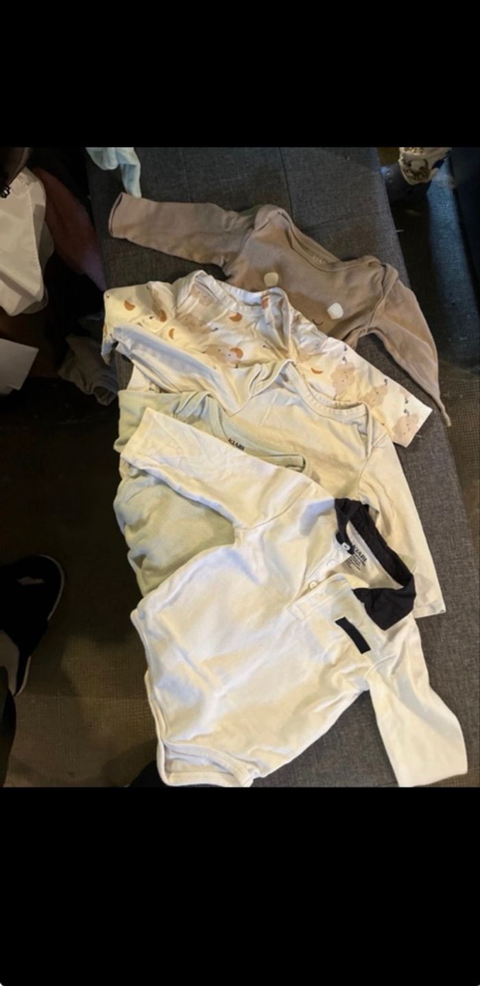 Lot Vêtements 3-6 - photo numéro 6