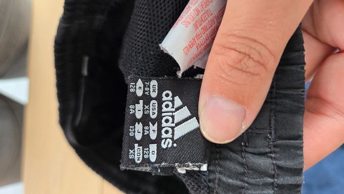 Short adidas 8 ans - photo numéro 2