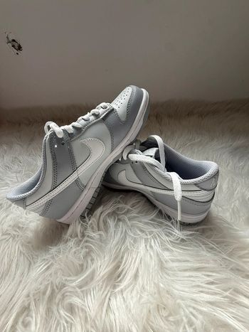 Nike Dunk low taille 36 grey