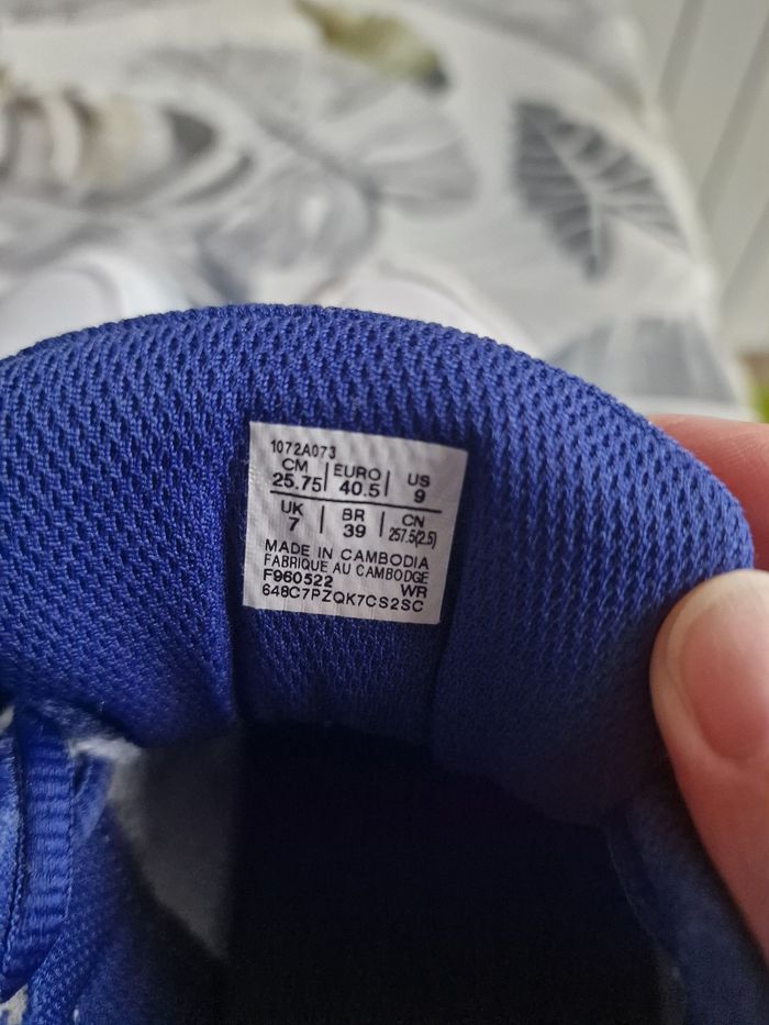 Baskets Oasics taille 40.5 - photo numéro 6