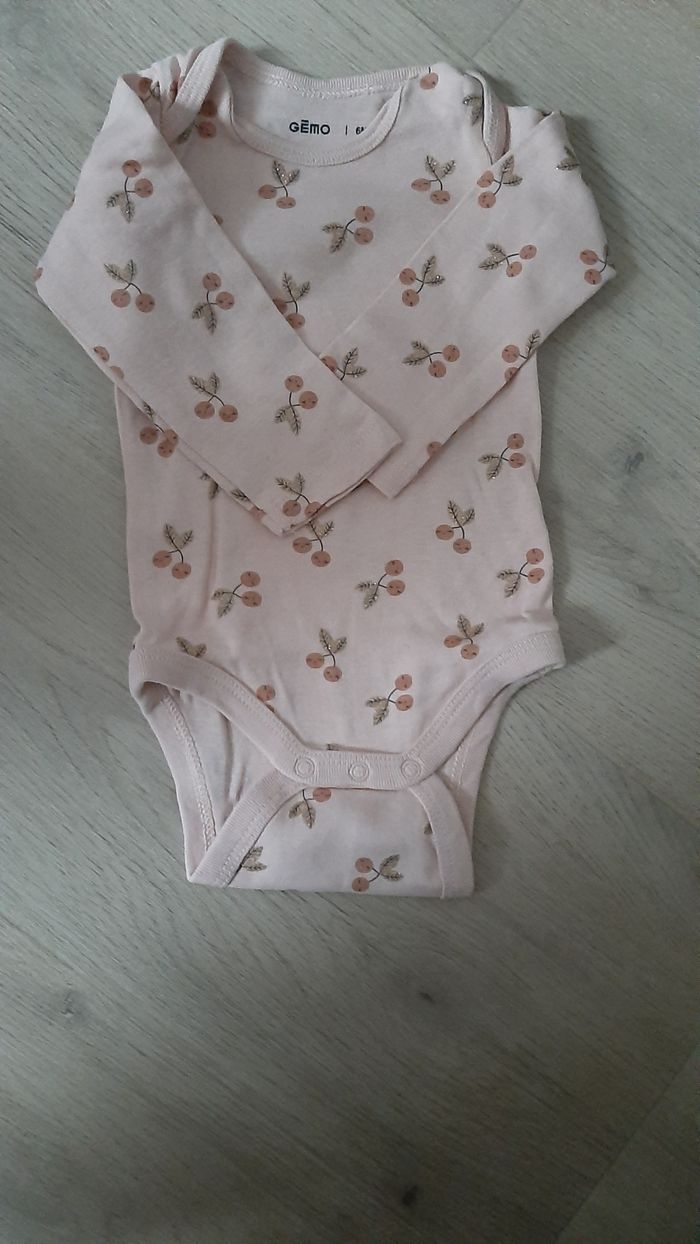 Lot de 3 bodies - photo numéro 2