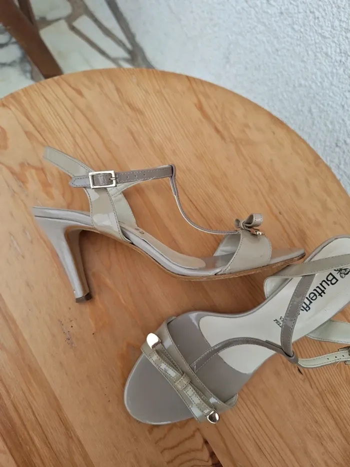 Chaussures à talons - photo numéro 3