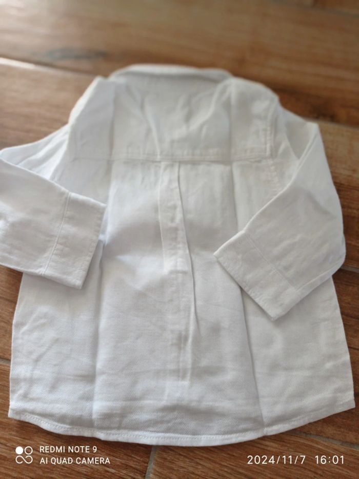 Ensemble 12 mois, Chino vert d'eau+ chemise blanche. - photo numéro 8