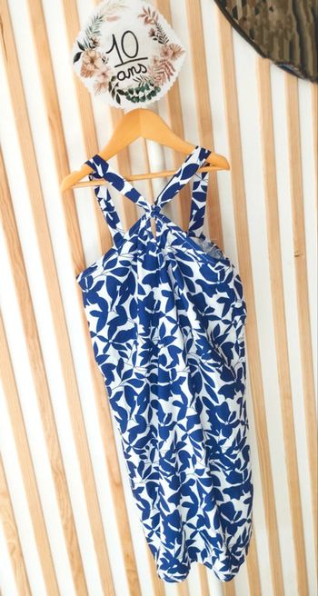 Robe neuve 10ans bleue blanche