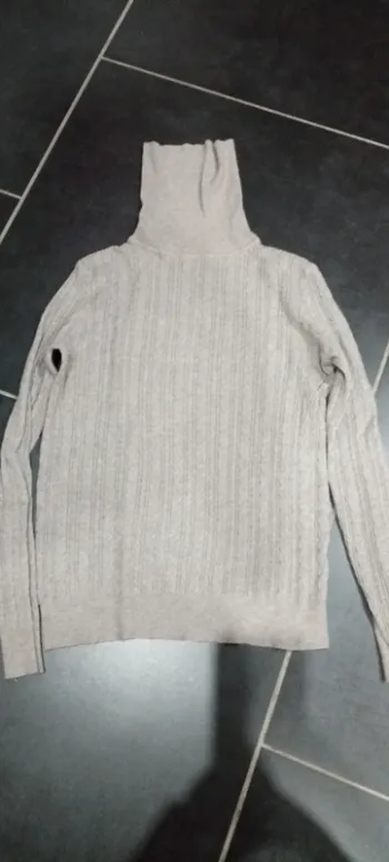Pull con roulé