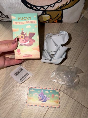 Pucky flying baby popmart- dream fairy