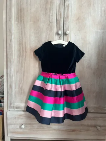 Robe fêtes t. 8 ans