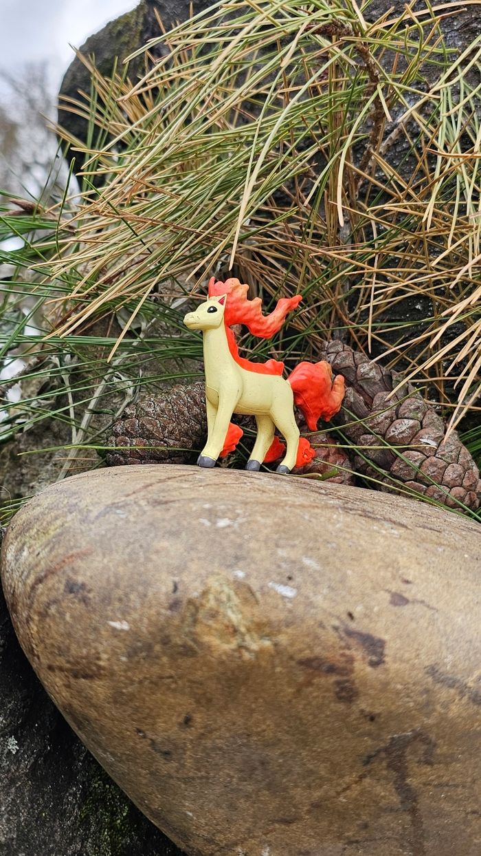 Super figurine Pokemon Galopa R/Lw - photo numéro 3