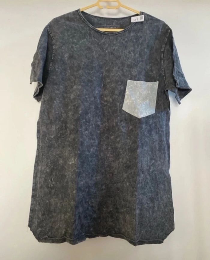 Tee shirt t-shirt pull & Bear. Taille S over size Neuf