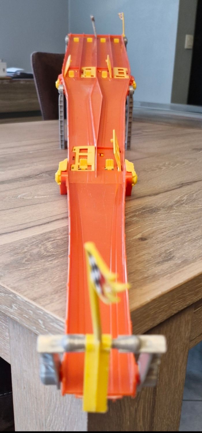 Piste de course pour voitures