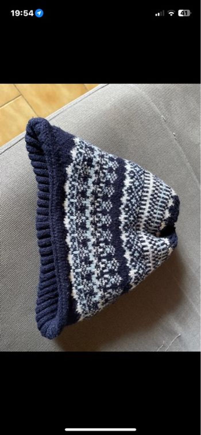 Bonnet - photo numéro 3