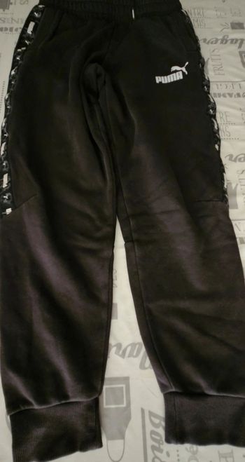 Vend lot de 4 joggings, 1 robe, 1 veste, 2 jean, 1 pantalon  en stresh  filles 12ans