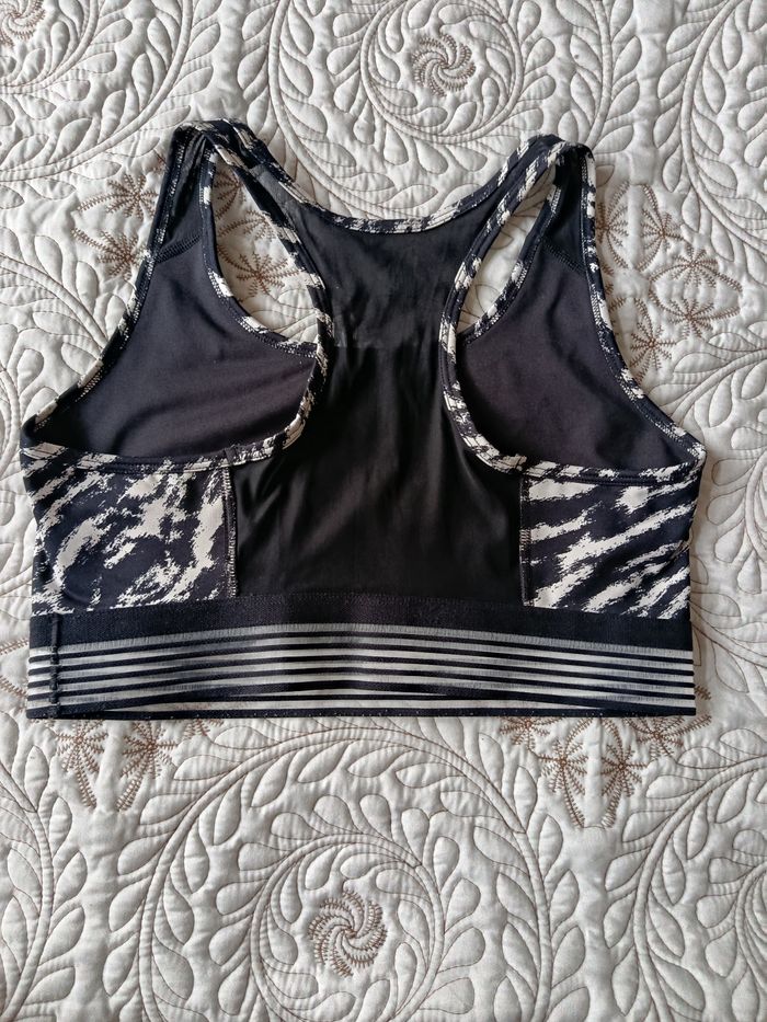 Brassières de sport À vendre - photo numéro 2