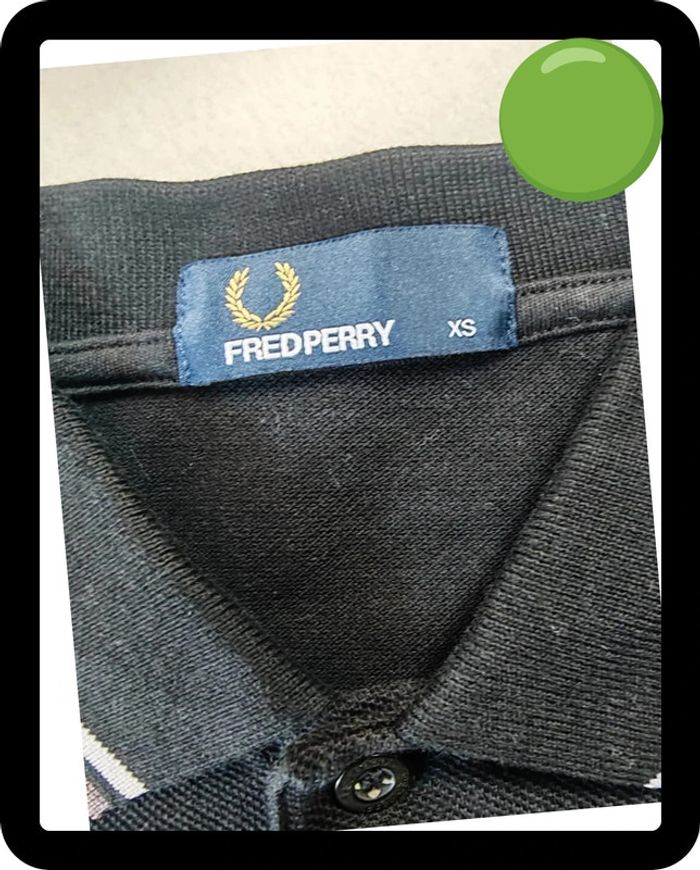 Magnifique Polo Fred Perry M3600  taille XS - photo numéro 4
