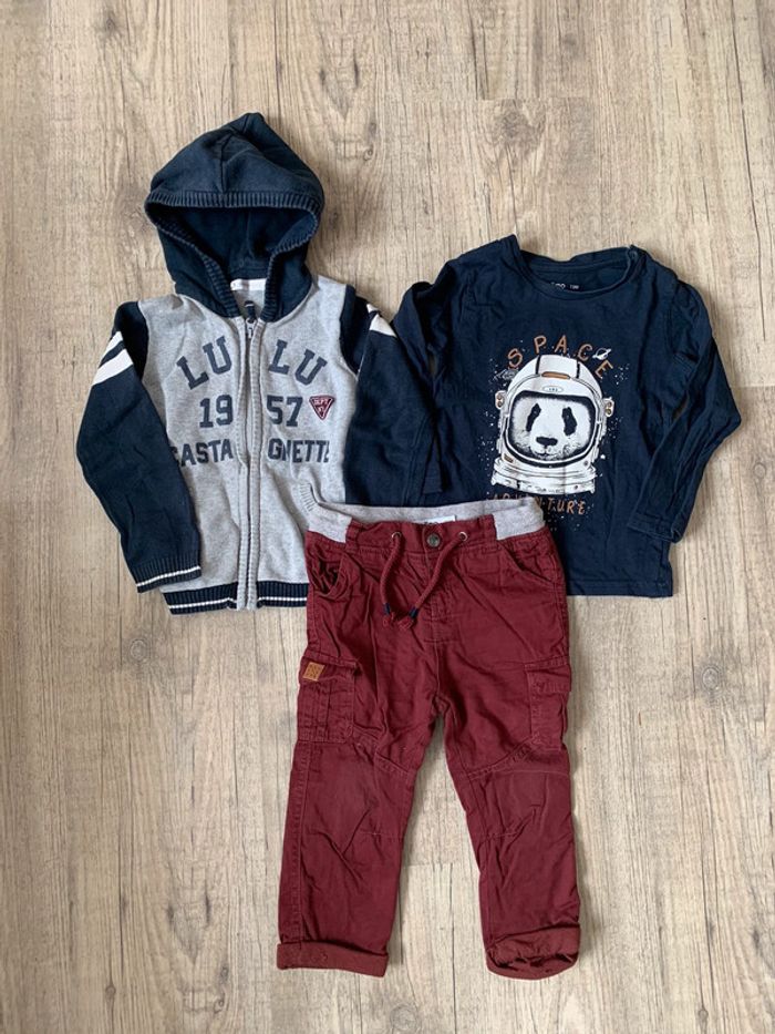 Ensemble pantalon, teeshirt ML et gilet 24 mois
