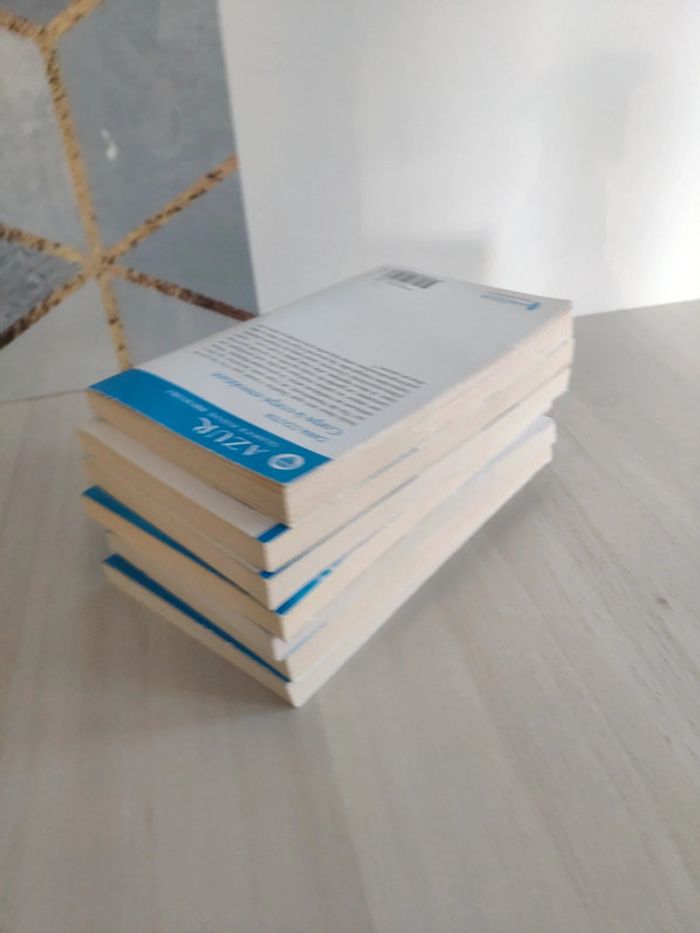 Lot 7 livres harlequin Azur orage prisonnière maîtresse proposition passion baiser - photo numéro 6