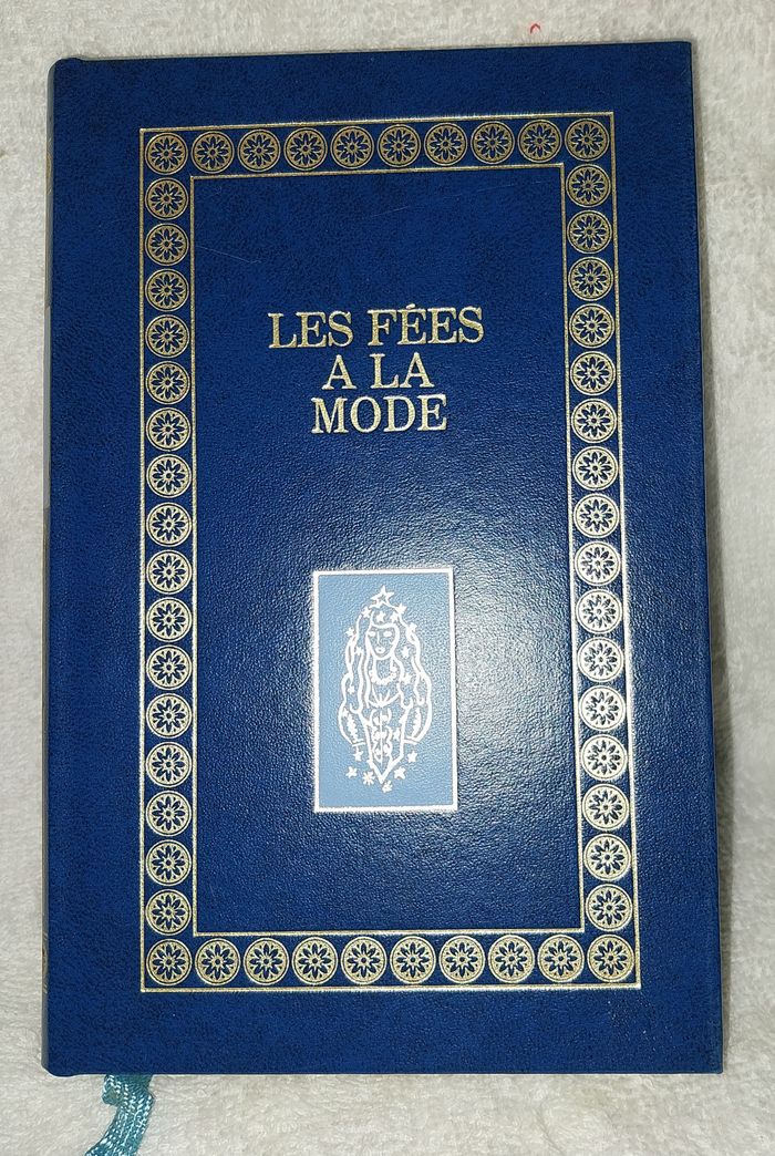 Les Fées à la mode Comtesse d'Aulnoy édition Saint Clair 1975