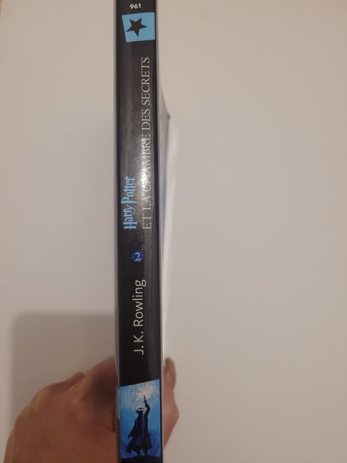 Livre Harry Potter et la chambre des secrets
J.K Rowling - photo numéro 3