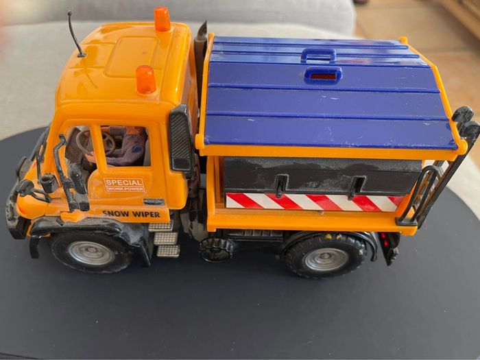 Camion neige Mercedes 2000-M1320