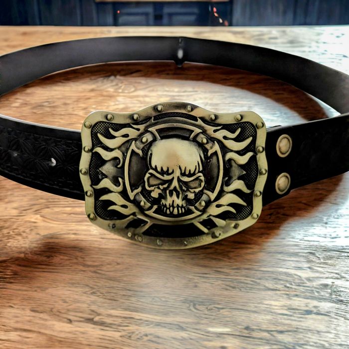 Ceinture noire avec boucle tête de mort – Style rock / biker