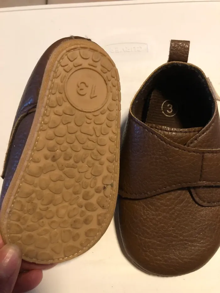 Chaussure 21-22 - photo numéro 2