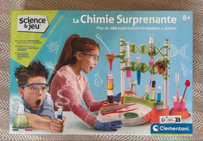 La chimie surprenante Neuf