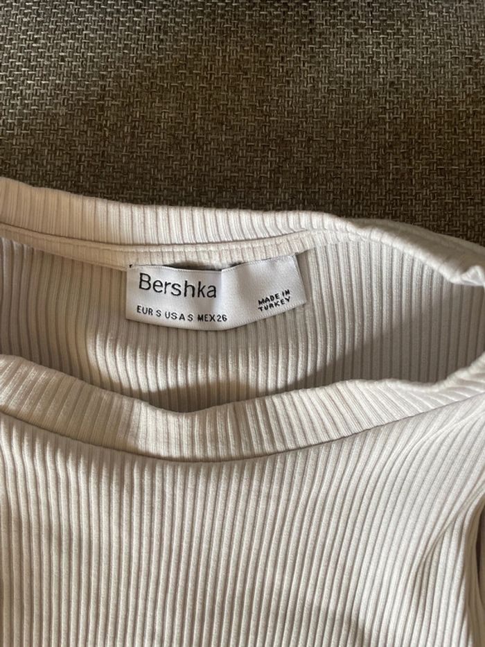 Top blanc Bershka - photo numéro 5