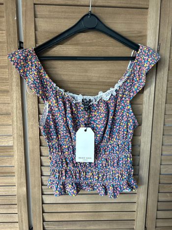 Top court fleuri S