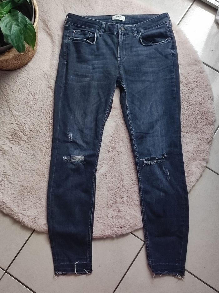 Jean skinny troué taille 40 - photo numéro 2