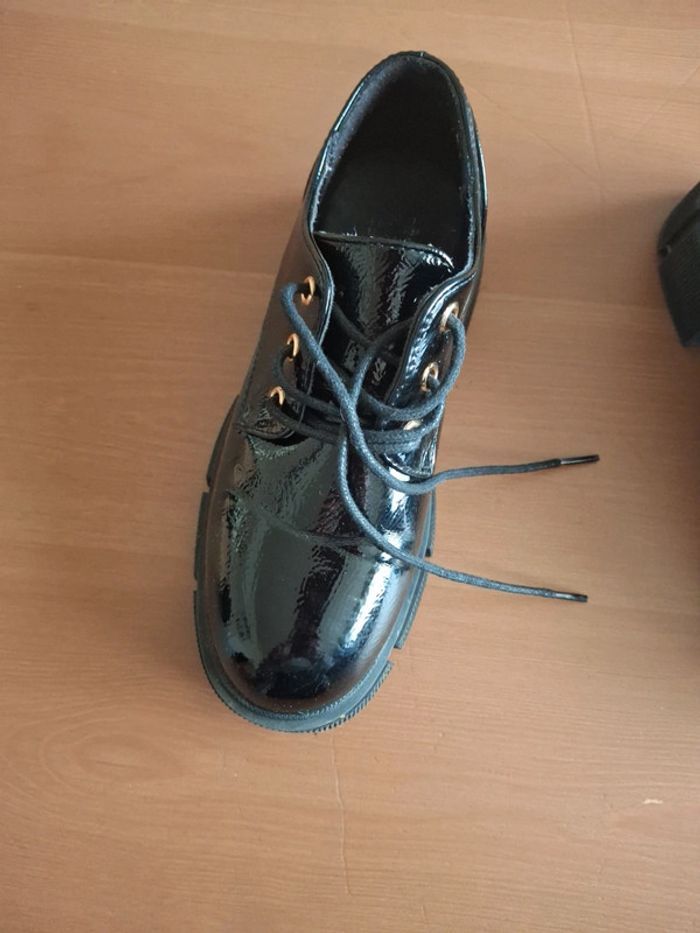 Chaussures vernies fille pointure 33 - photo numéro 4