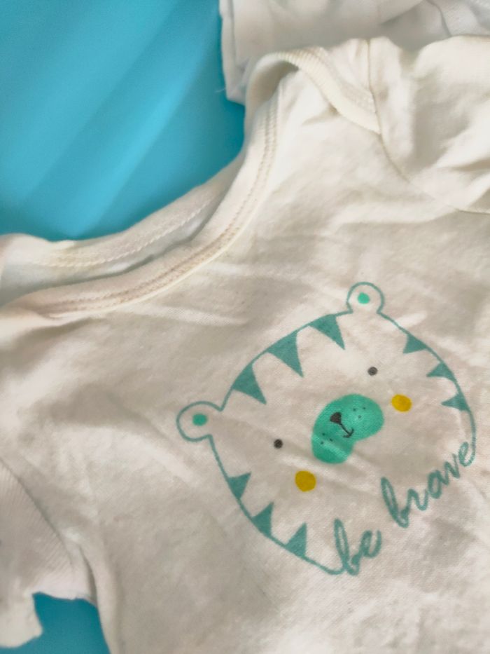 Lot bodies manches longues et courtes garçon ou fille - photo numéro 4