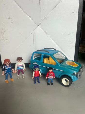 Playmobil voiture 4x4 de montagne 