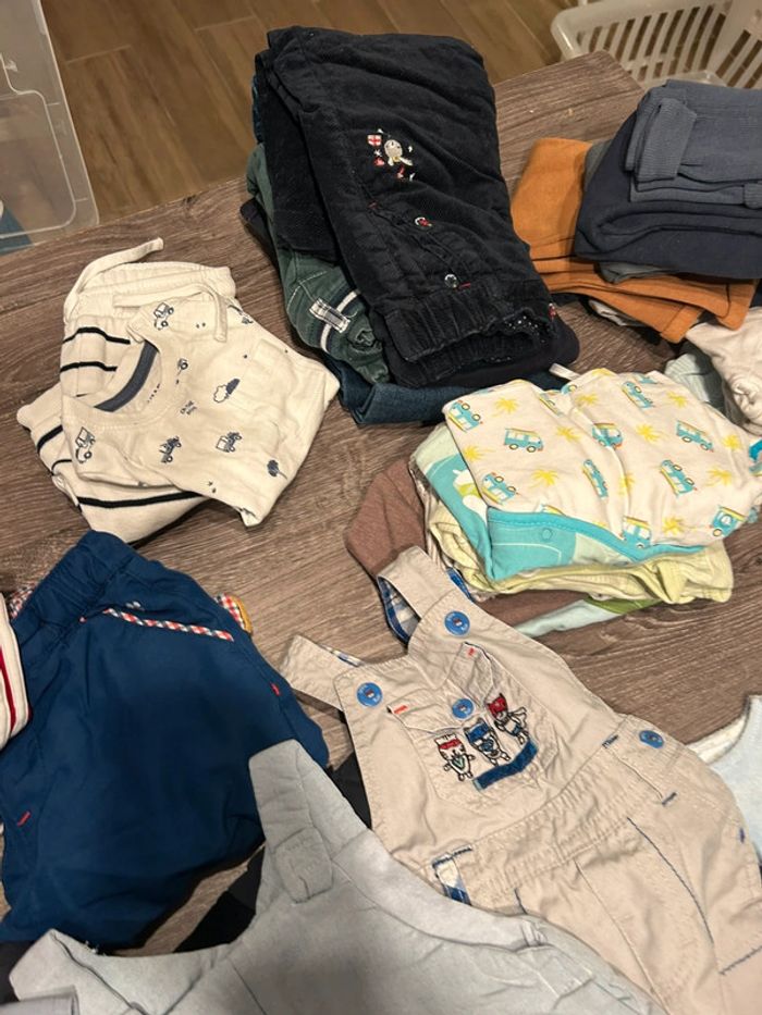 Gros lot de vêtements garçon - photo numéro 4