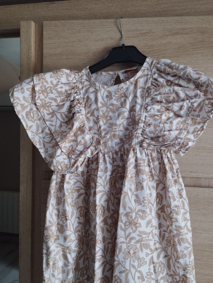 Robe fille 8 ans - photo numéro 2