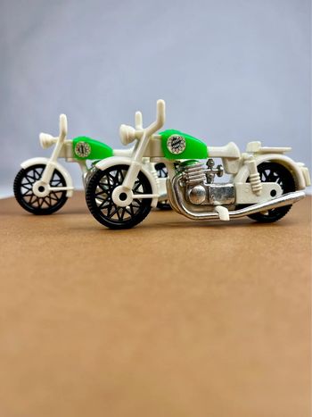 Lot deux motos 1976 Geobra Playmobil vintage