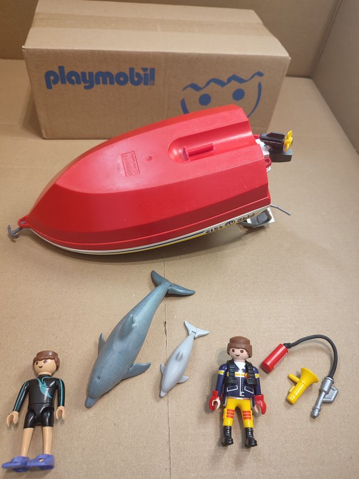 Bateau de pompier et plongeur avec dauphins - occasion - photo numéro 5