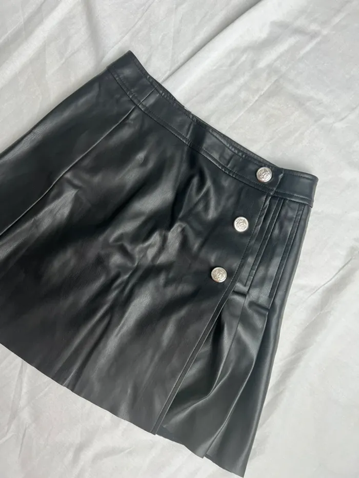 Jupe simili cuir - Stradivarius - T34 - photo numéro 3