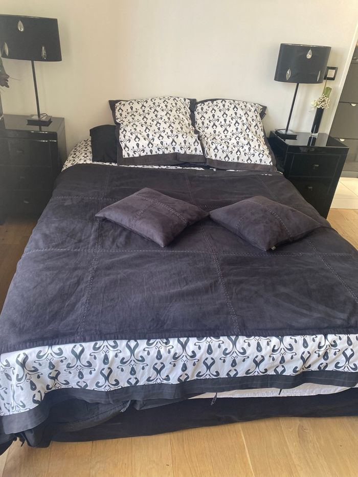 Plaid en Alcantara noir et deux coussins  Zoeppritz