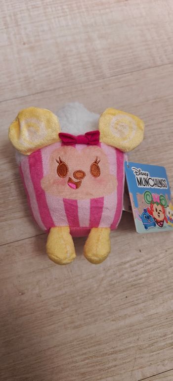 Peluche munchlings Minnie 