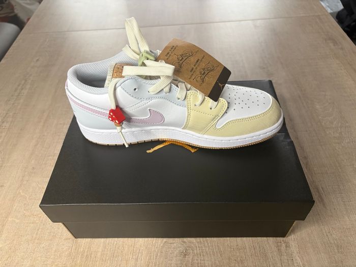 Nike Jordan One Low «  Mushrooms » - photo numéro 2